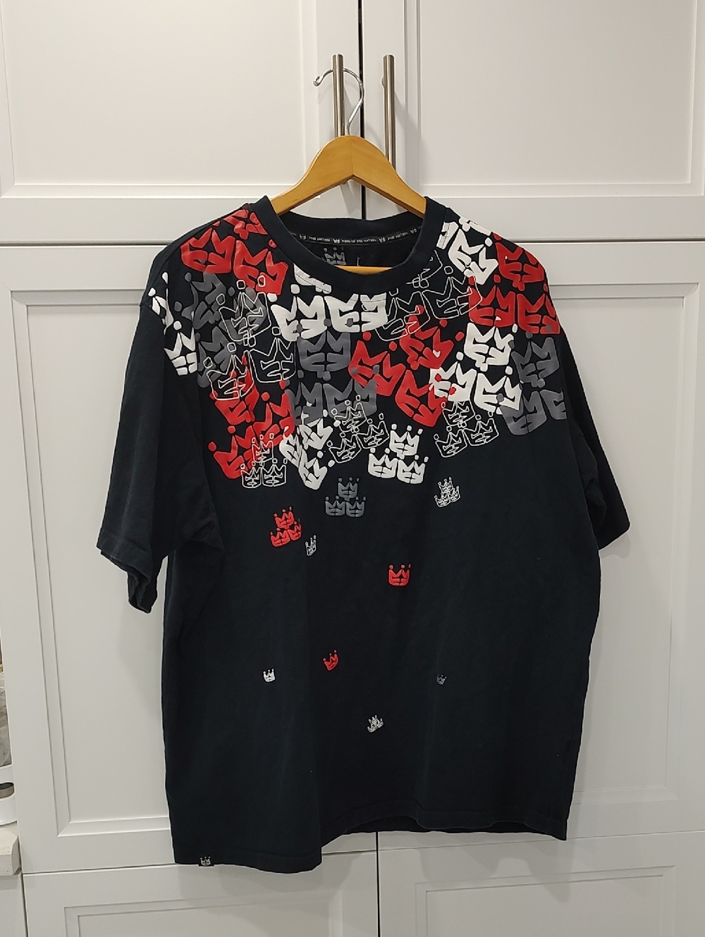 PNB NATION Black Graphic Crown Print Tee in Red, White & Gray SIZE XXL